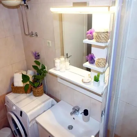 Ljubav Apartman *